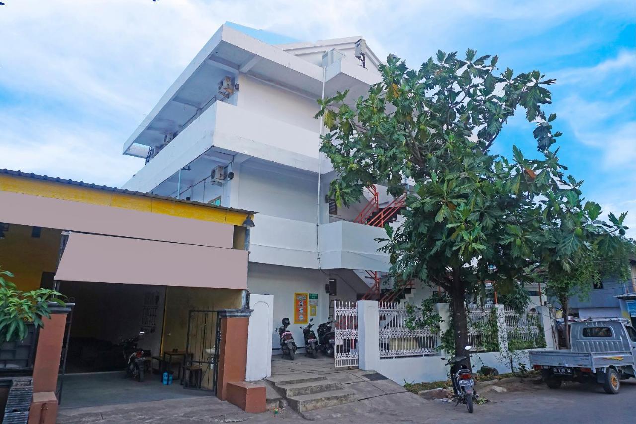 OYO 91456 Anggrek Homes Makassar Bagian luar foto